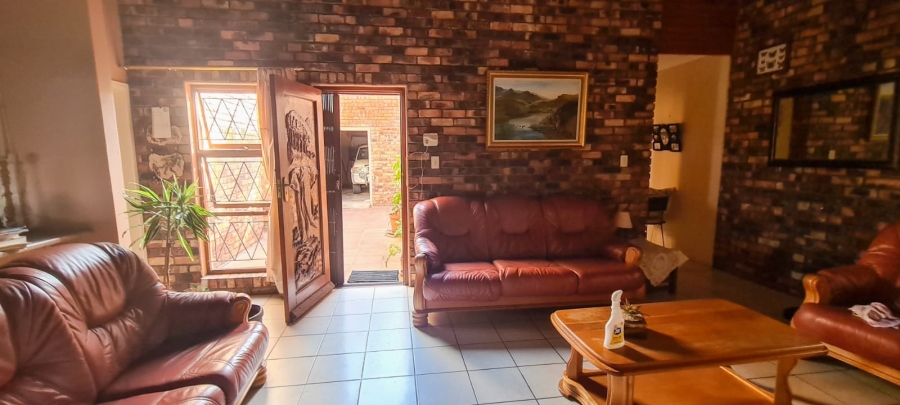 4 Bedroom Property for Sale in C Place Eastern Cape